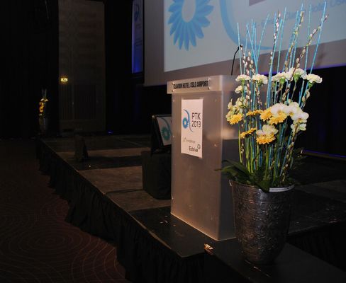 886718_351449558293364_1829246890_o